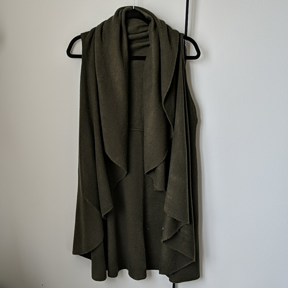 Draped sleeveless shawl cardigan, olive, OS
